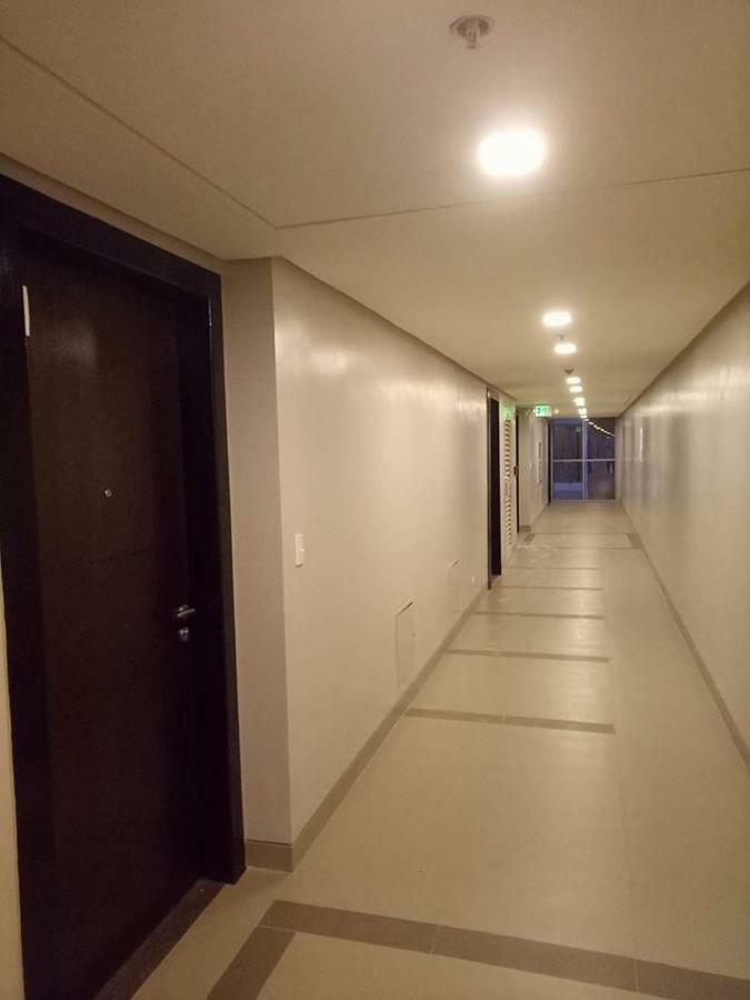 Eighty One Newport Boulevard Manila Dış mekan fotoğraf