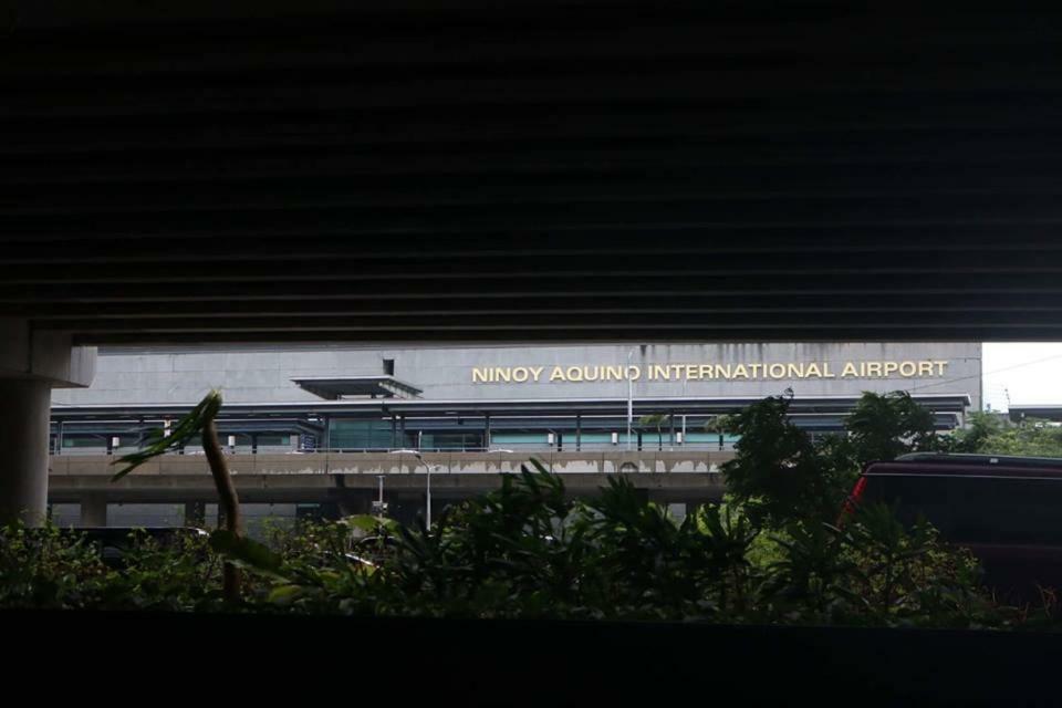 Eighty One Newport Boulevard Manila Dış mekan fotoğraf