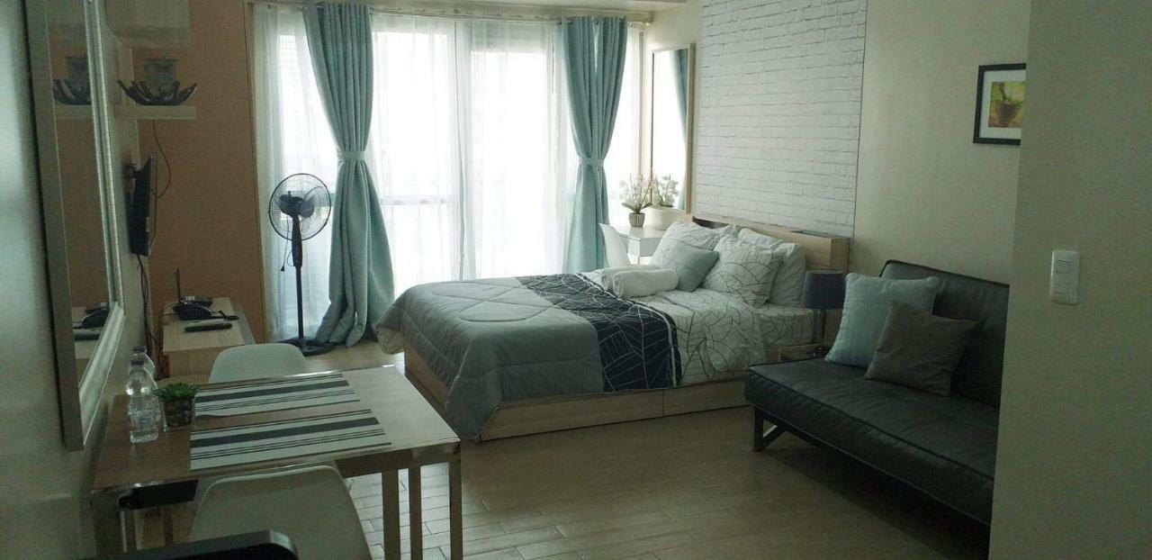 Eighty One Newport Boulevard Manila Dış mekan fotoğraf
