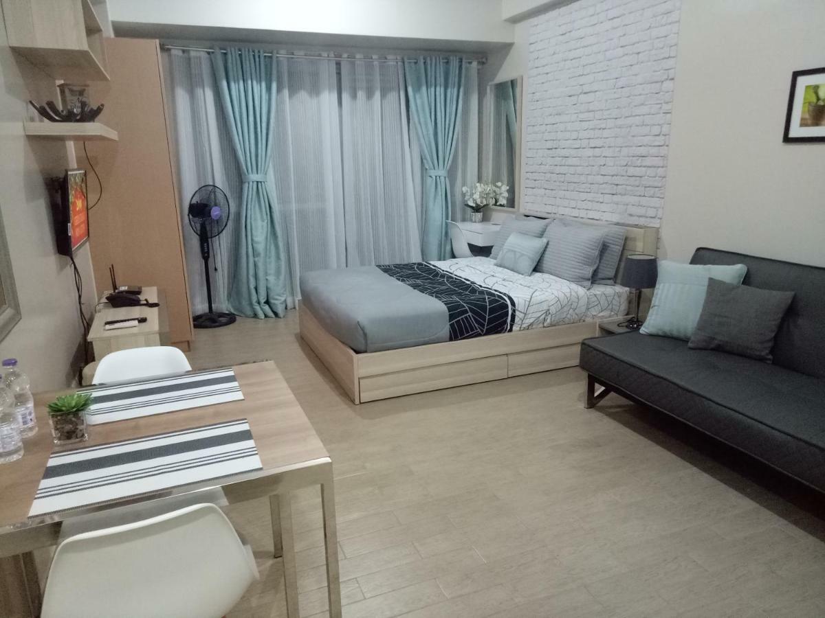 Eighty One Newport Boulevard Manila Dış mekan fotoğraf