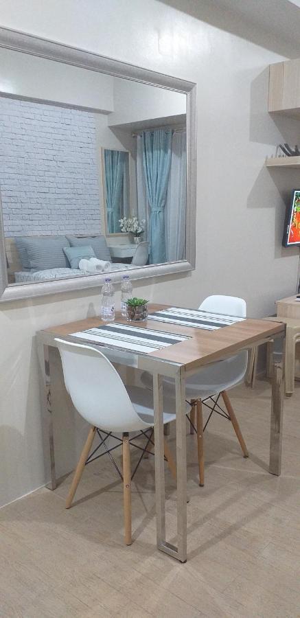 Eighty One Newport Boulevard Manila Dış mekan fotoğraf